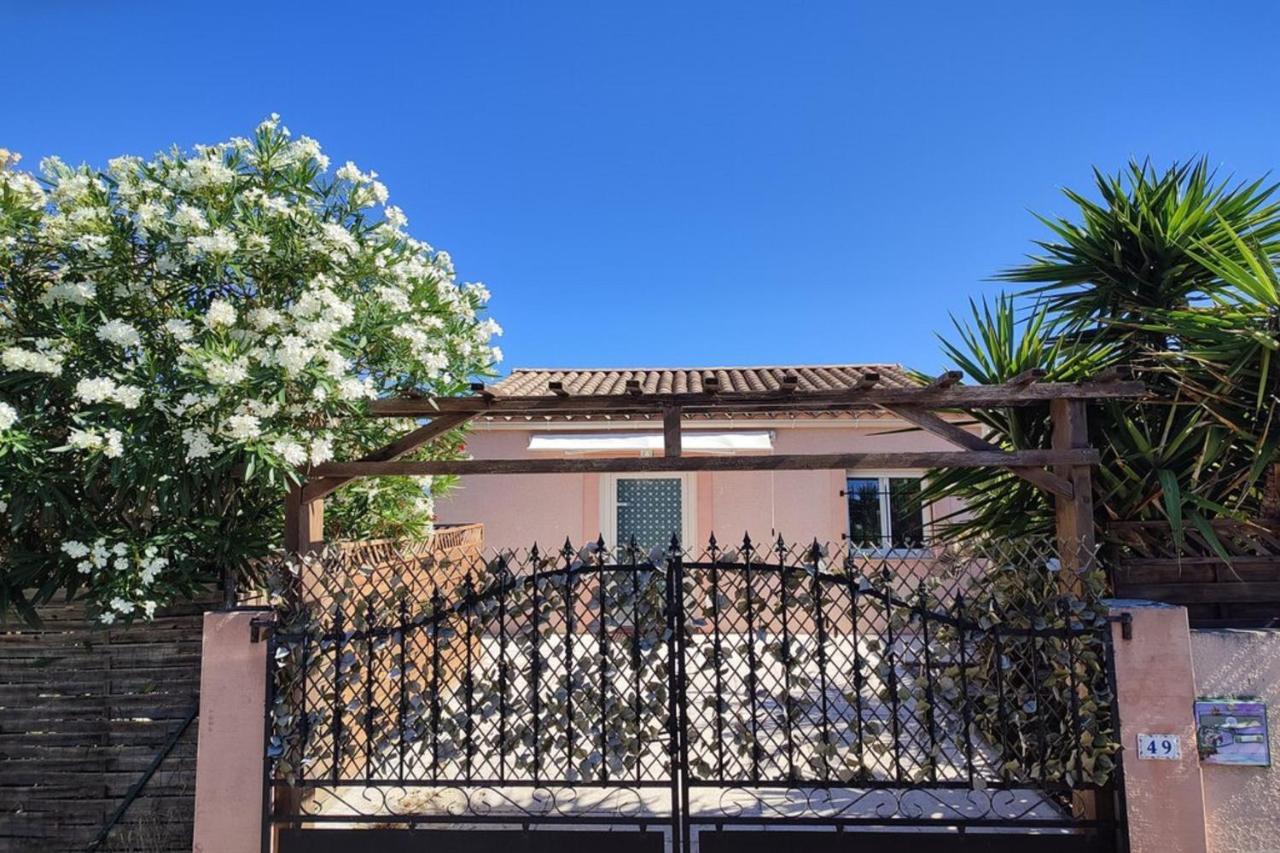 cosy occitan villa renové independante terrasse jardin bien située Carcassonne Esterno foto